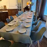 Kuenni Villa, Saun Ja Mullivann * فيلياندي