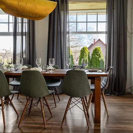 Kuenni Villa, Saun Ja Mullivann فيلياندي