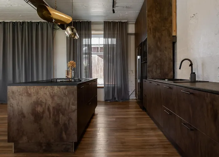 Kuenni Villa, Saun Ja Mullivann Villa *